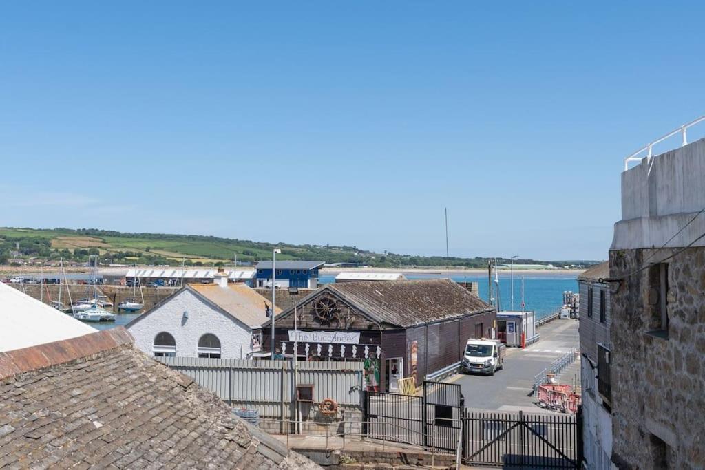 Charming 3 Bedroom Harbour Cottage With Parking Penzance Exterior photo